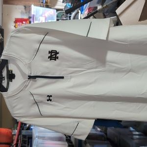 Garage Sale!! Notre Dame under armor short sleeve windbreaker XL new with tags